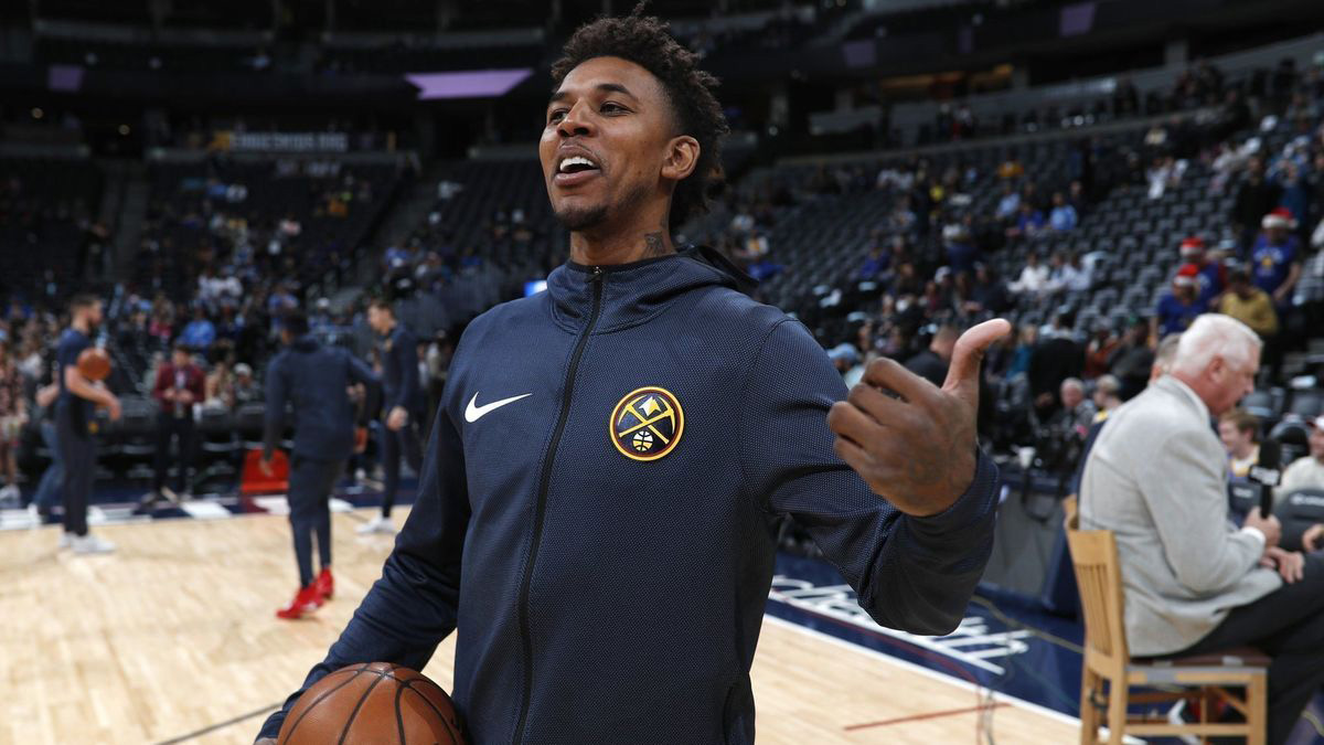 挥链与球迷 挥链与球迷